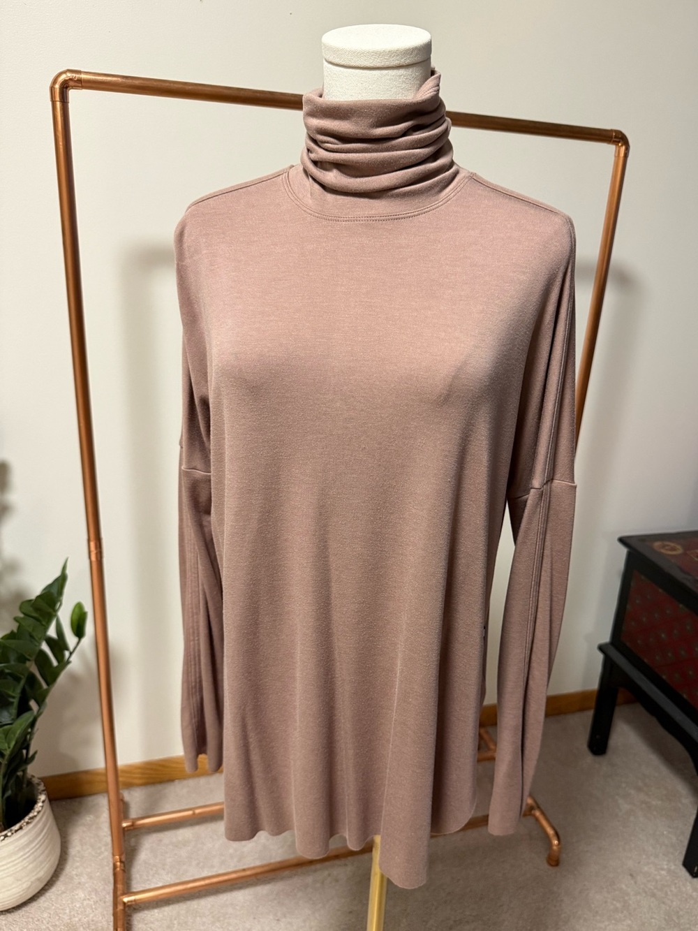 Kit and Ace Dusty Rose Turtleneck Sweater